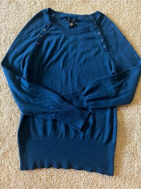 Kenneth Cole blue crewneck sweater